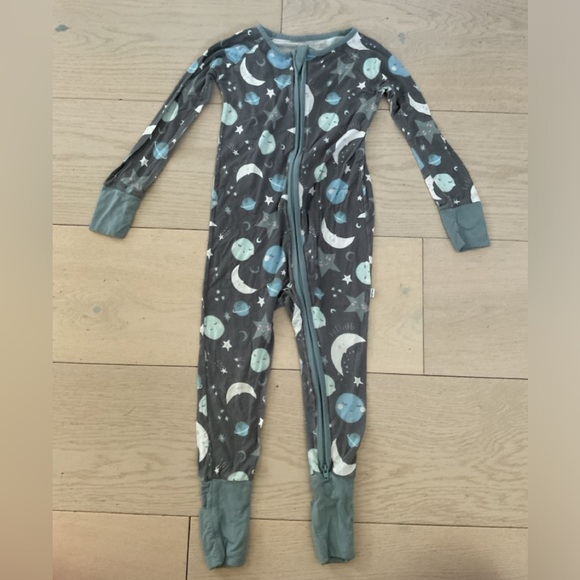Little Sleepies “Blue To the Moon & Back” Zippy: 18-24mos - Picture 2 of 4